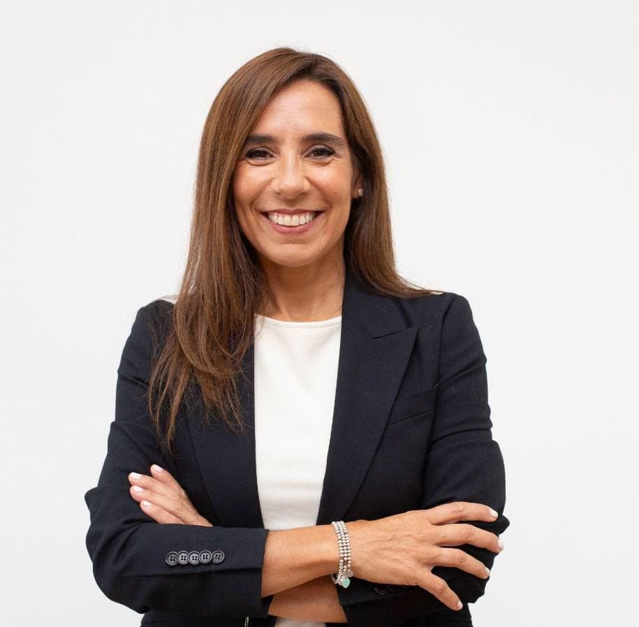 NATALIA DE VITA, Profesora en la Academia de Polímatas
